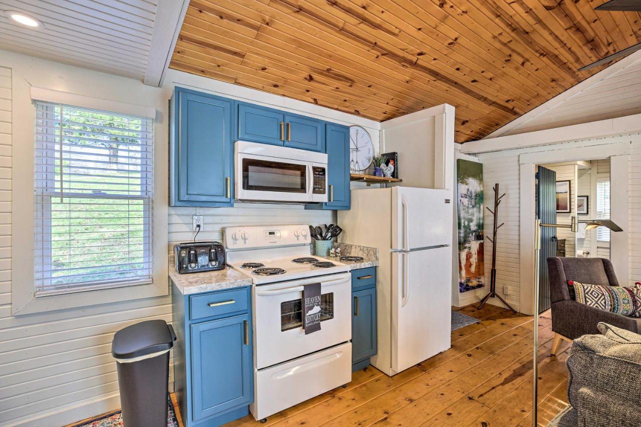 Sunny Hill Cottage Dry Ridge Escape With Deck! 외부 사진