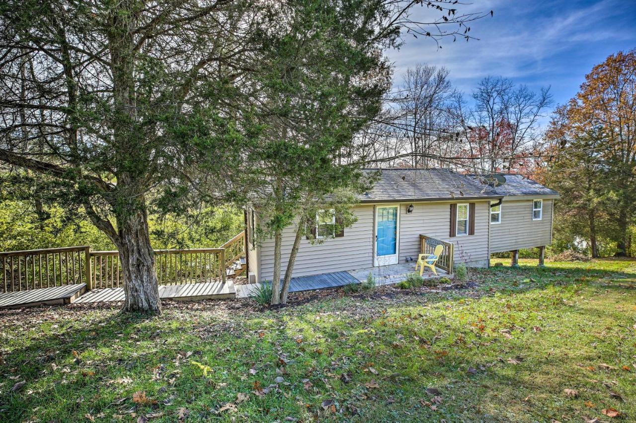Sunny Hill Cottage Dry Ridge Escape With Deck! 외부 사진